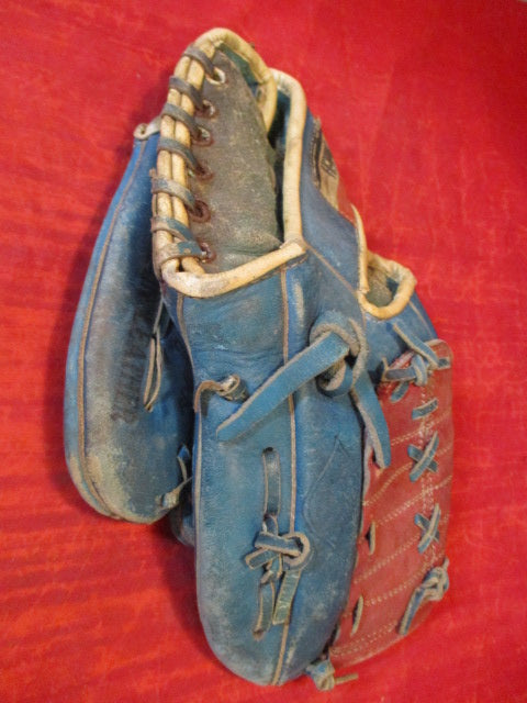 Load image into Gallery viewer, Used Vintage Hutch Jim Rodgers Field Master Leather Baseball Glove
