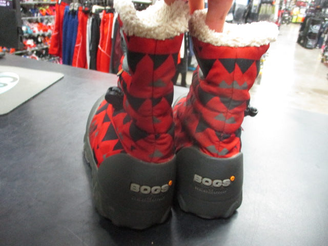 Load image into Gallery viewer, Used Bogs Snow Boots Kids Size 12
