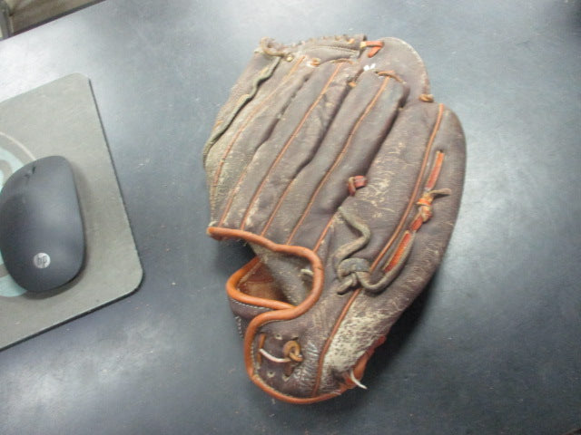 Load image into Gallery viewer, Vintage MacGregor Hank Aaron LH Leather Baseball Glove
