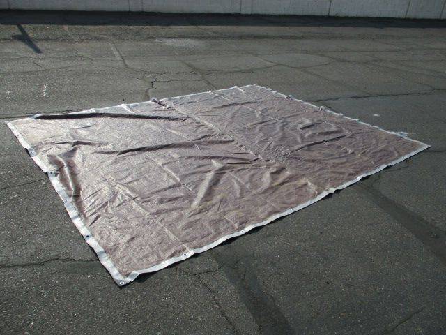 Load image into Gallery viewer, Used 9&#39; X 11&#39; Camping Tarp Base Layer
