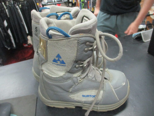 Used Burton Plogression Snowboard Boots Size 5