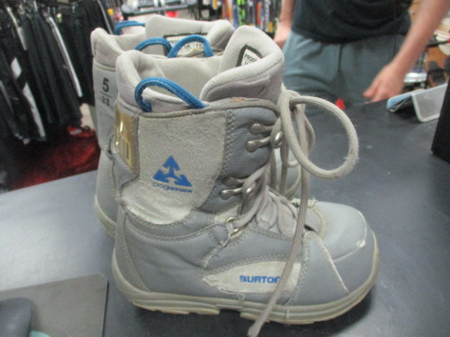 Load image into Gallery viewer, Used Burton Plogression Snowboard Boots Size 5
