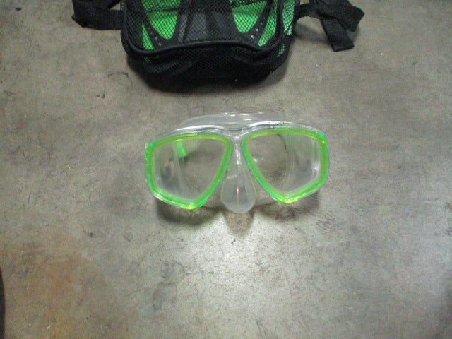 Load image into Gallery viewer, Used Speedo Dive Snorkel Kit Youth Size L/XL
