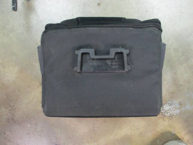 Load image into Gallery viewer, Used Topeak Bike BAGS
