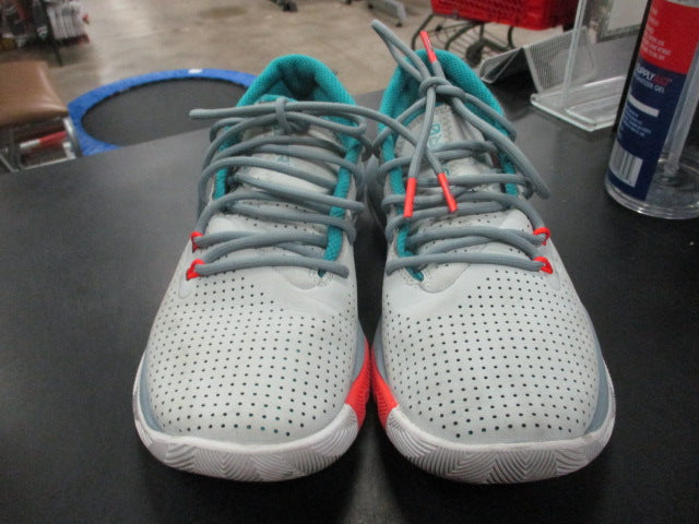 Used Under Armour 3C Basketball Shoes Size