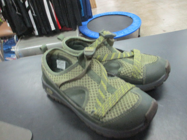 Load image into Gallery viewer, Used Chaco Hiking Sandals Size 4
