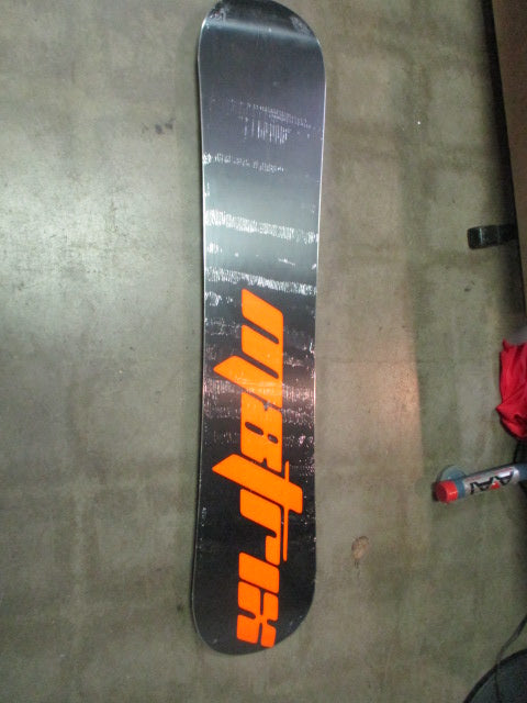New Matrix No Rulz Snowboard Junior All Mountain Deck 130cm