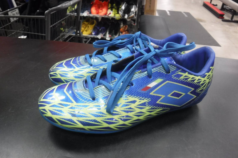 Load image into Gallery viewer, Used Lotto Forza II Jr Soccer Cleats Size 5
