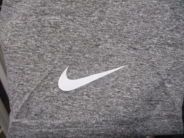 Load image into Gallery viewer, Used Nike Dri-Fit Men&#39;s Shirt Size XL
