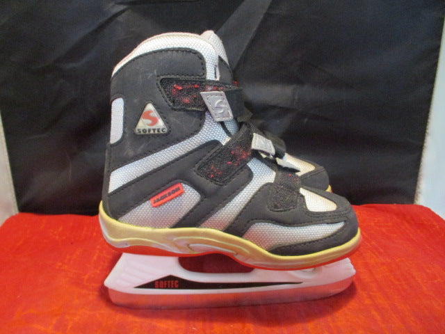 Load image into Gallery viewer, Used Softec Ice Skates Youth Size 12 - no souls inside
