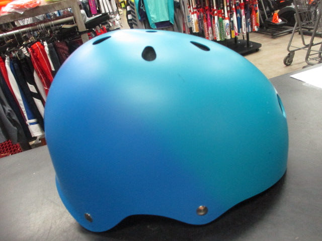 Load image into Gallery viewer, Used Eight Ball by triple Eight Skate Helmet Size Youth 52-56cm
