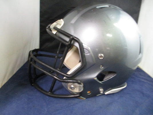 Used Riddell Speed 2010 Football Helmet Size Medium