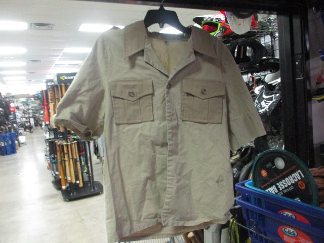 Load image into Gallery viewer, Used Cargo Camping Shirt SIze Medium
