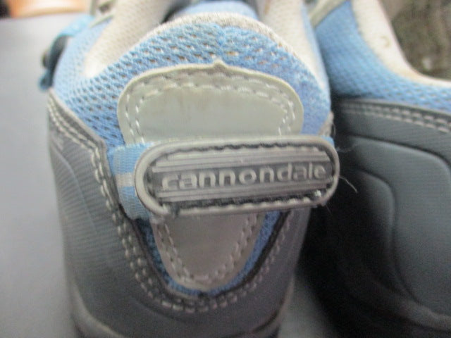 Load image into Gallery viewer, Used Cannondale Womens Cycing Shoes Size 8
