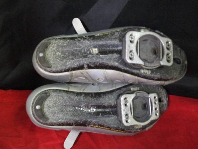 Load image into Gallery viewer, Used Shimano SPDSL Cycling Shoes Size 5
