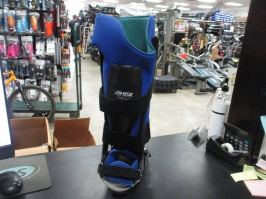 Used Bledsoe Brace System Boot Size Medium