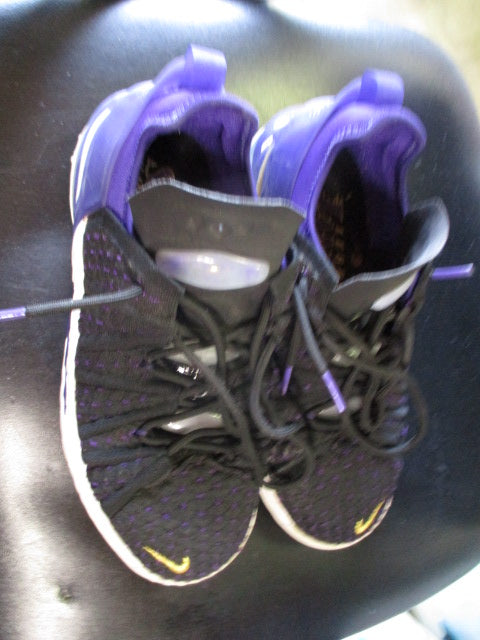 Used Nike Lebron James Lakers Basketball Shoes Size 5.5