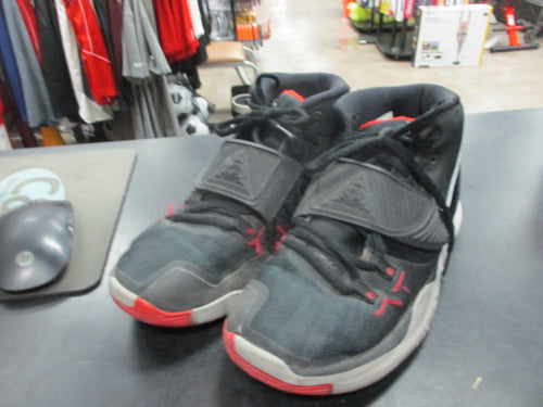 Used Nike Kyrie Irving Basketball Shoes Size 4