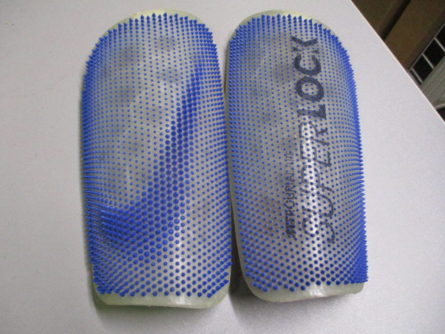 Load image into Gallery viewer, Used Nike Mercurial Lite Super Lock Soccer Shin Guards Size Large
