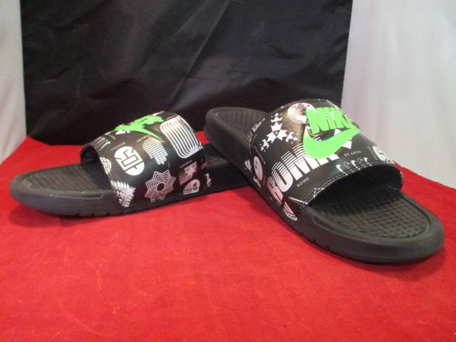 Load image into Gallery viewer, Used Nike Black and Green Benassi sandles  Size 9 Mens
