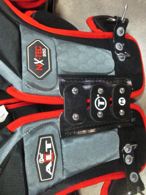 Load image into Gallery viewer, Used Tag Alt III Nxt-Tec 950 Football Shoulder Pads Size Medium
