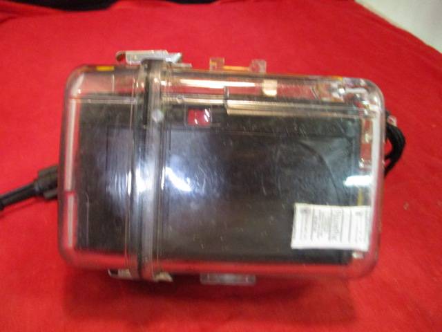 Load image into Gallery viewer, Used Sealife Reefmaster CL 35mm Underwater Camera
