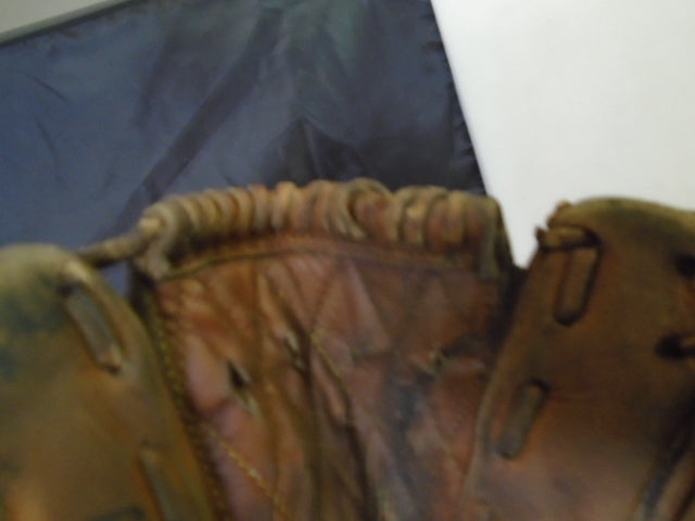 Load image into Gallery viewer, Used Sears Vintage Stan Musial Leather Baseball Glove (Broken Lace)
