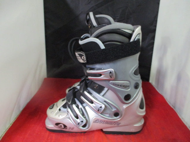 Load image into Gallery viewer, Used Dolomite C70 Skis Boots Size 23.5
