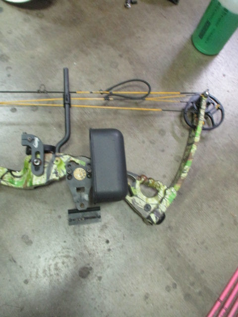 Used Whisper Creek WCA Youth Compound Bow