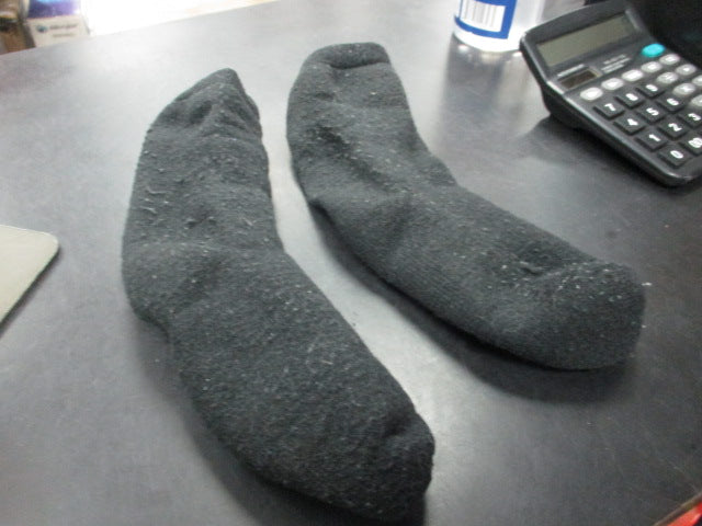 Load image into Gallery viewer, Used Black Youth Wool Socks
