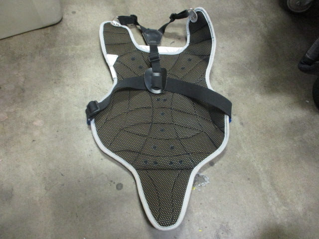 Load image into Gallery viewer, Used Easton 13&quot; Catcher&#39;s Chest Protector
