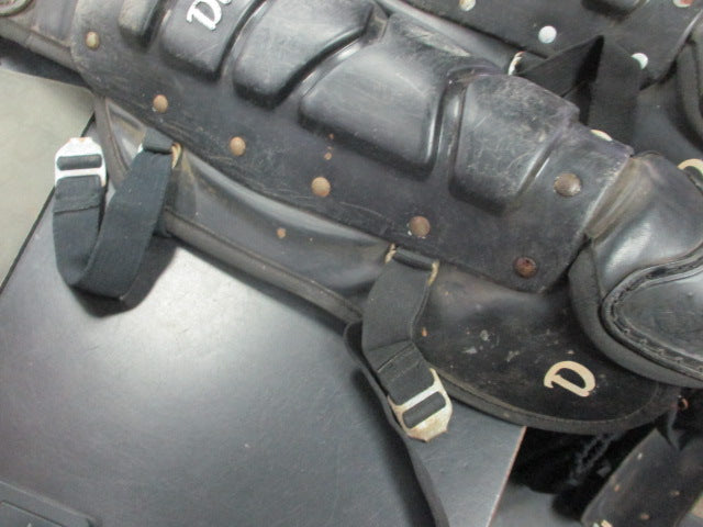 Load image into Gallery viewer, Used Diamond Black Catcher Shin Guards
