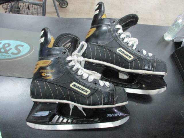 Load image into Gallery viewer, Used Bauer Supreme 5000 Vintage Hockey Skates Size 7.5
