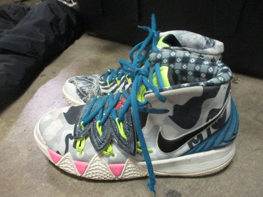 Used Nike Kyrie Basketball Shoes Size 6