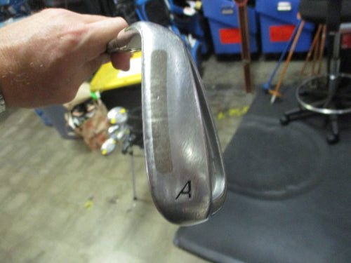 Used TaylorMade 300 Series Approach Wedge RH