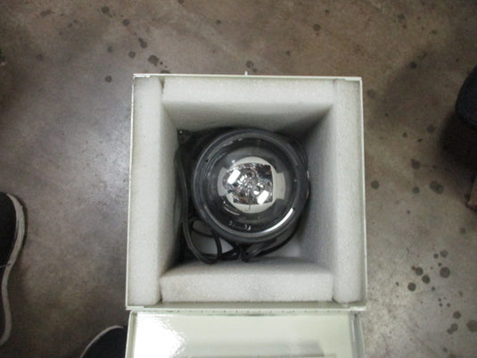 Used Brinkmann Q-Beam Spot/Flood Boat Light w/ Case/ Stand
