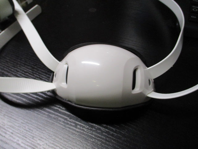 Load image into Gallery viewer, New Schutt Fusion Chin Strap - White
