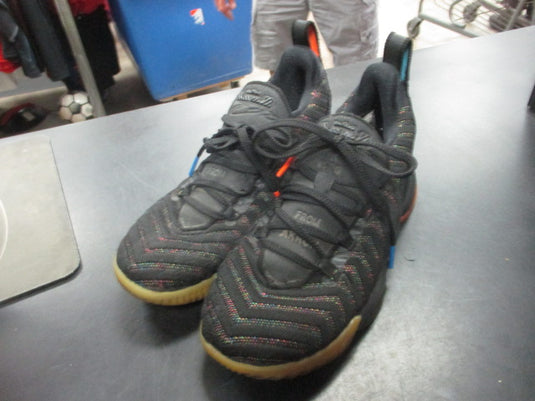 Used Nike Lebron Basketball Shoes Size 3