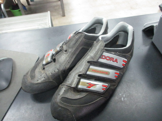 Load image into Gallery viewer, Used Diadora Piccante Cycling Shoes
