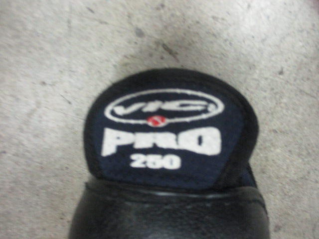 Load image into Gallery viewer, Used VIC Pro 250 9&quot; Shin Pads
