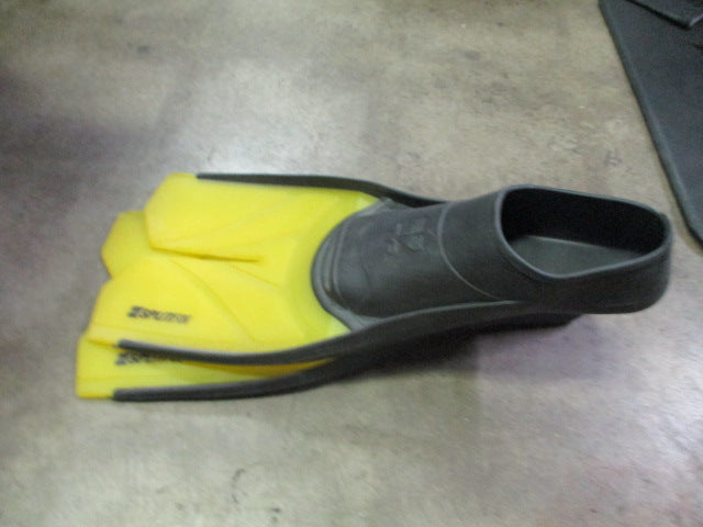 Load image into Gallery viewer, Used TYR Split Fins Swim Fins Size Medium 6-7 / 39-40
