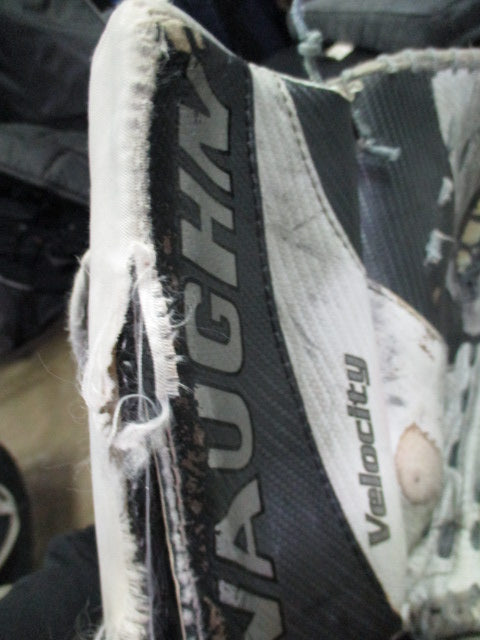 Load image into Gallery viewer, Used Vaughn Velocity 7000 Sr. Goalie Glove
