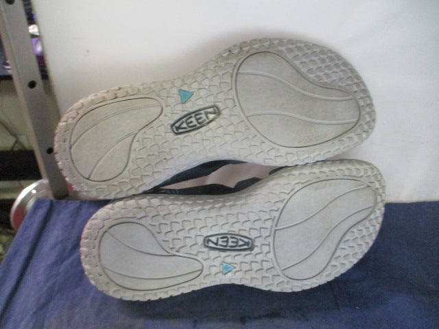 Load image into Gallery viewer, Used Keen Solr Shoes/ Sandals Adult Size 10
