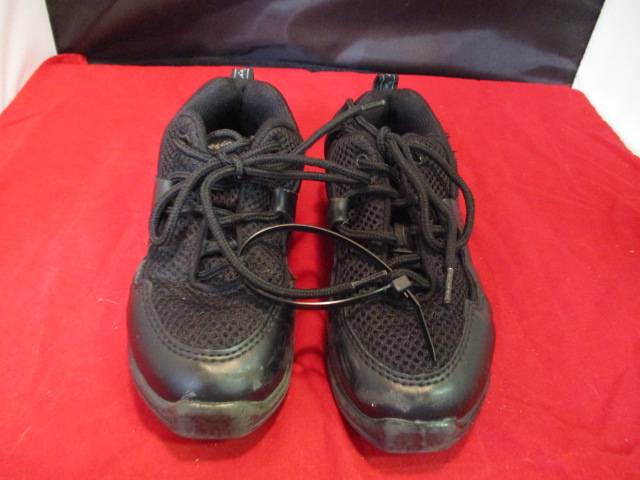Load image into Gallery viewer, Used Capezio Dance Sneakeri Youth Dance Shoes Size 13
