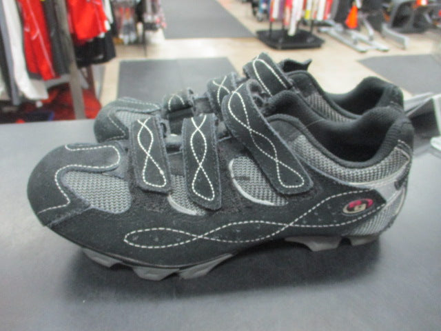 Load image into Gallery viewer, Used Specialized 69Cycling Shoes Size 39 / 8.5
