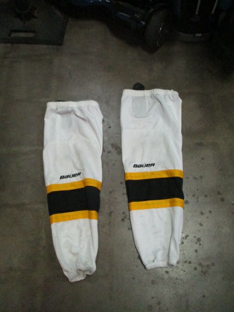 Load image into Gallery viewer, Used Bauer 800 Series Ice Hockey Socks Adult Size S/M- small rips
