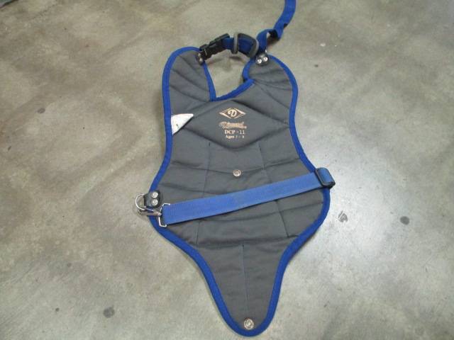 Load image into Gallery viewer, Used Diamond DCP-11 Chest Protector Ages 7-9
