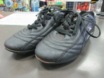 Load image into Gallery viewer, Used Power Soccer Cleats Sz 1.5
