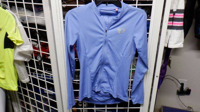 Load image into Gallery viewer, Used Women&#39;s Pearl Izumi Longsleeve Cycling Jersey Size Medium
