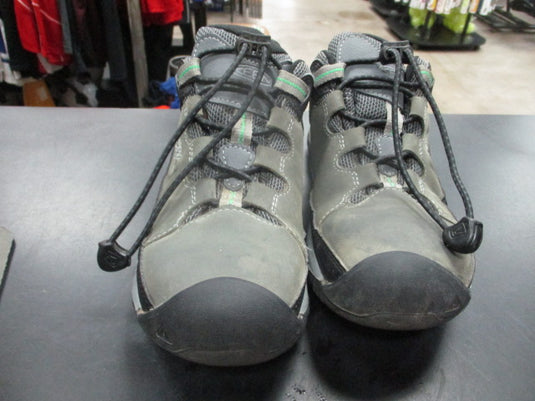 Used Keen Hiking Shoes Size 3